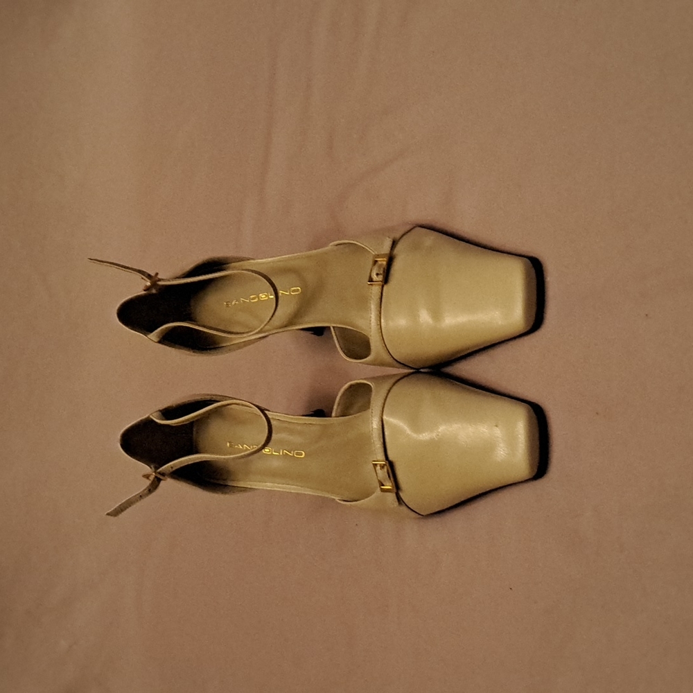 Bandolino, 8 1/2, off-white/ cream
